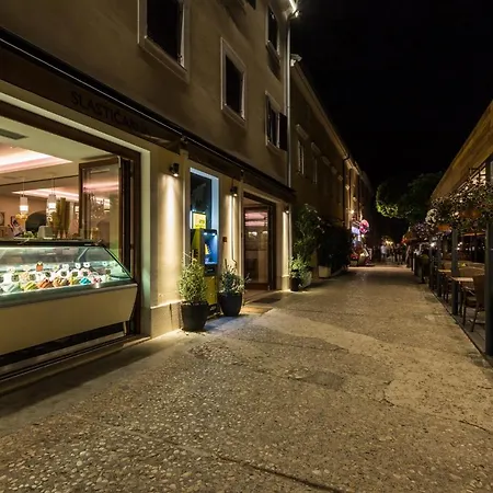 Gimi Lägenhetshotell Mošćenička Draga