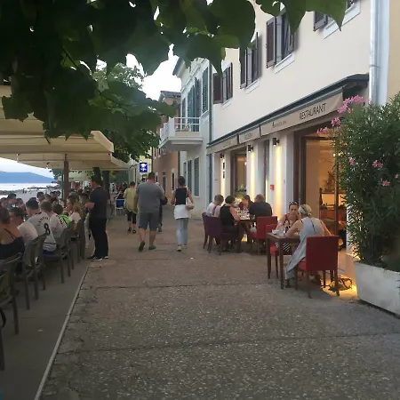 Gimi Lägenhetshotell 4*