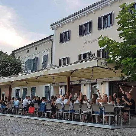 Gimi Lägenhetshotell Mošćenička Draga