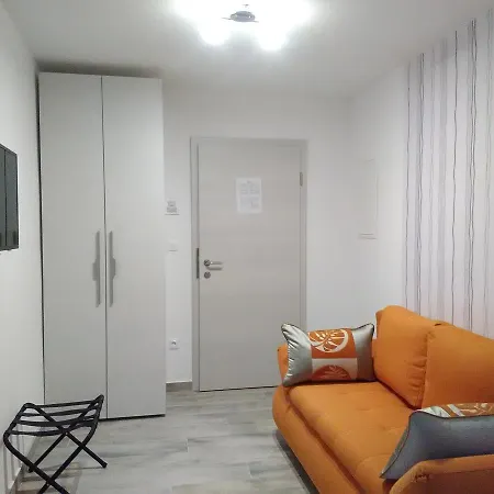 Gimi Aparthotel 4*
